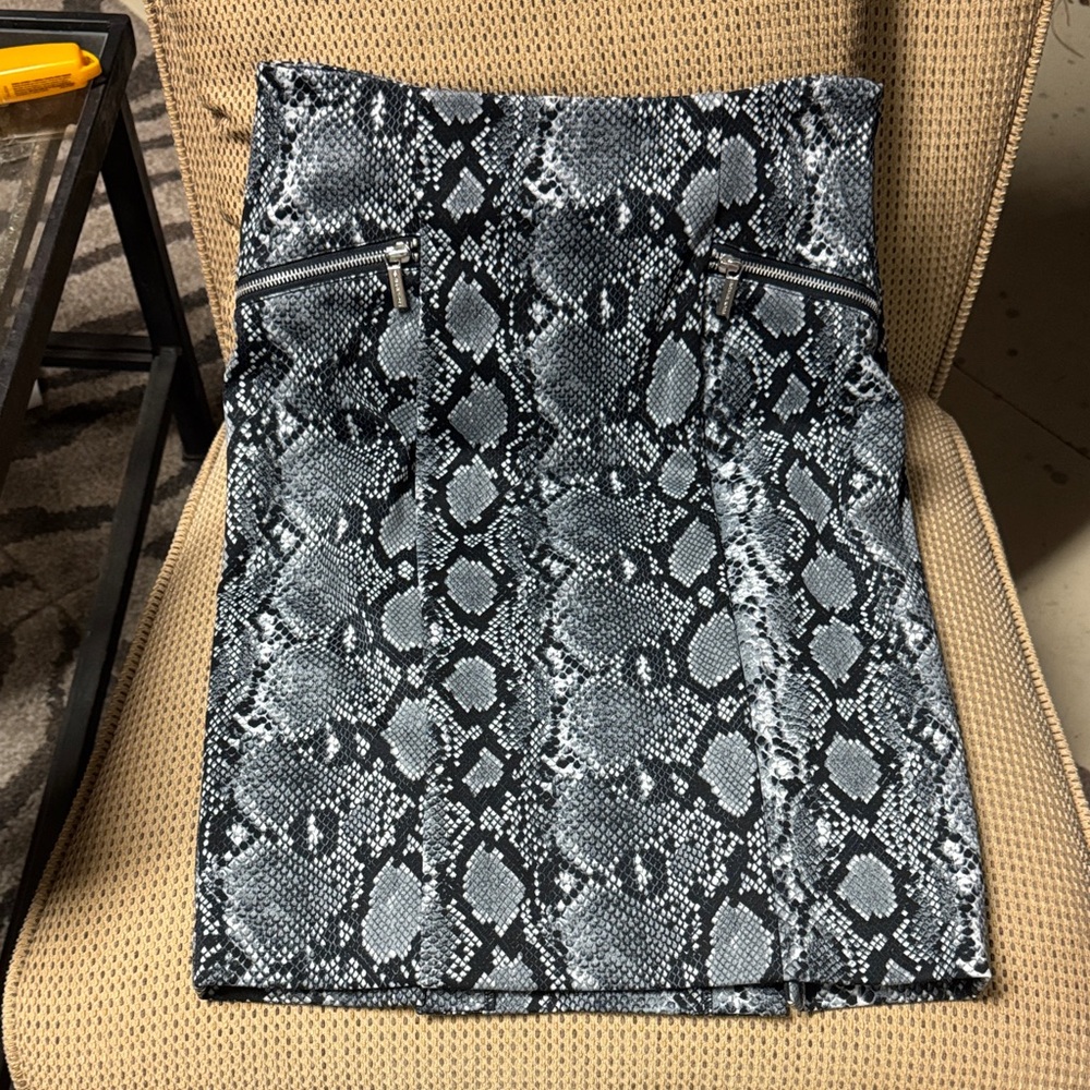 MICHAEL Michael Kors Black and Gray Snake Print Skirt